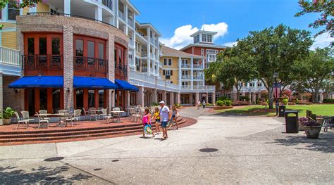 Baytowne wharf - Baytowne Wharf features an array of dining, shopping, and nightlife and a full schedule of outdoor festivals and events for the entire family (1-850-267-8180). This spectacular setting within the gates of Sandestin Golf and Beach Resort is the perfect spot to spend time.